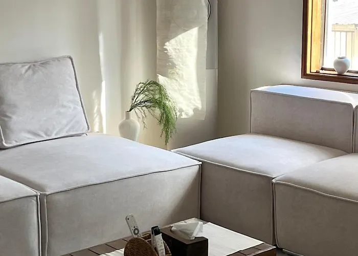 Opening January 2026, 5 Minutes On Foot From Station, Up To 20 People, 7qbed, Welcome Food *