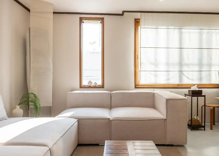 Opening January 2026, 5 Minutes On Foot From Station, Up To 20 People, 7qbed, Welcome Food 아파트 부산광역시