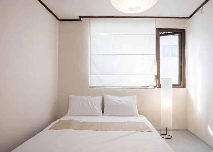 Opening January 2026, 5 Minutes On Foot From Station, Up To 20 People, 7qbed, Welcome Food 아파트 *